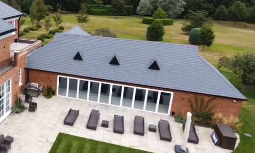 Swimming Pool (South England)